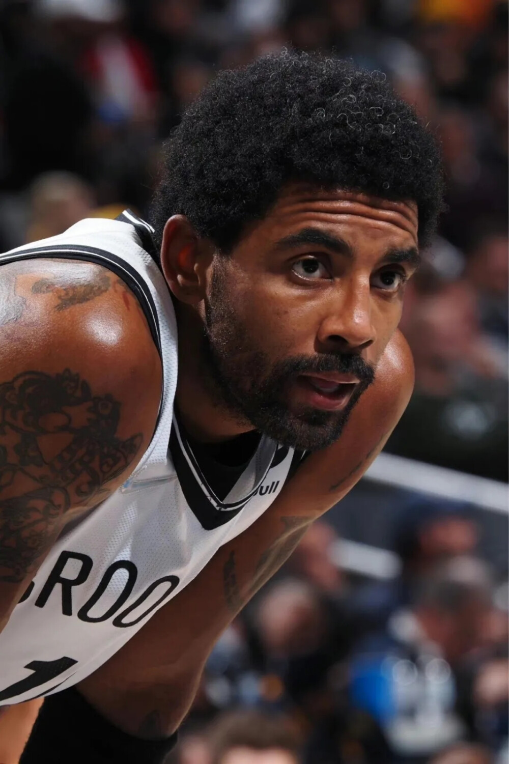 而且在防守 而且在防守