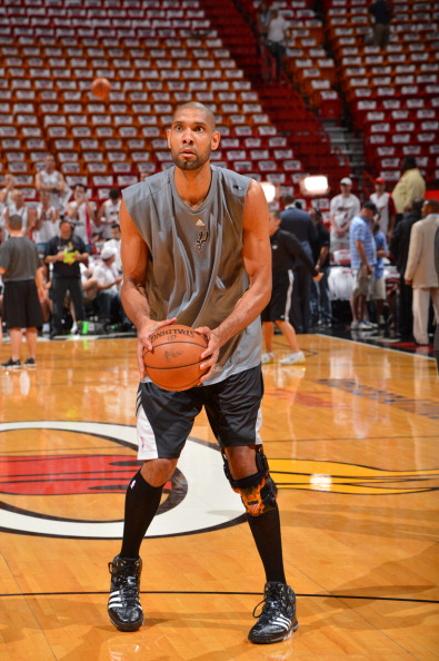 前场犯规选 前场犯规选